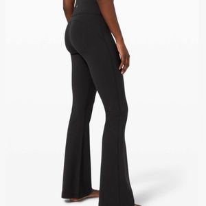NTW Lululemon Groove Super High Rise Flared Pant Nulu
